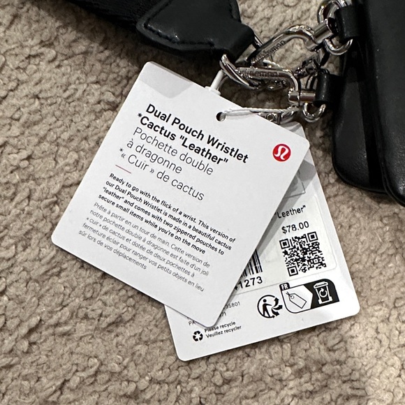NWT lululemon Black Dual Pouch Wristlet *Cactus “Leather” - Picture 5 of 9